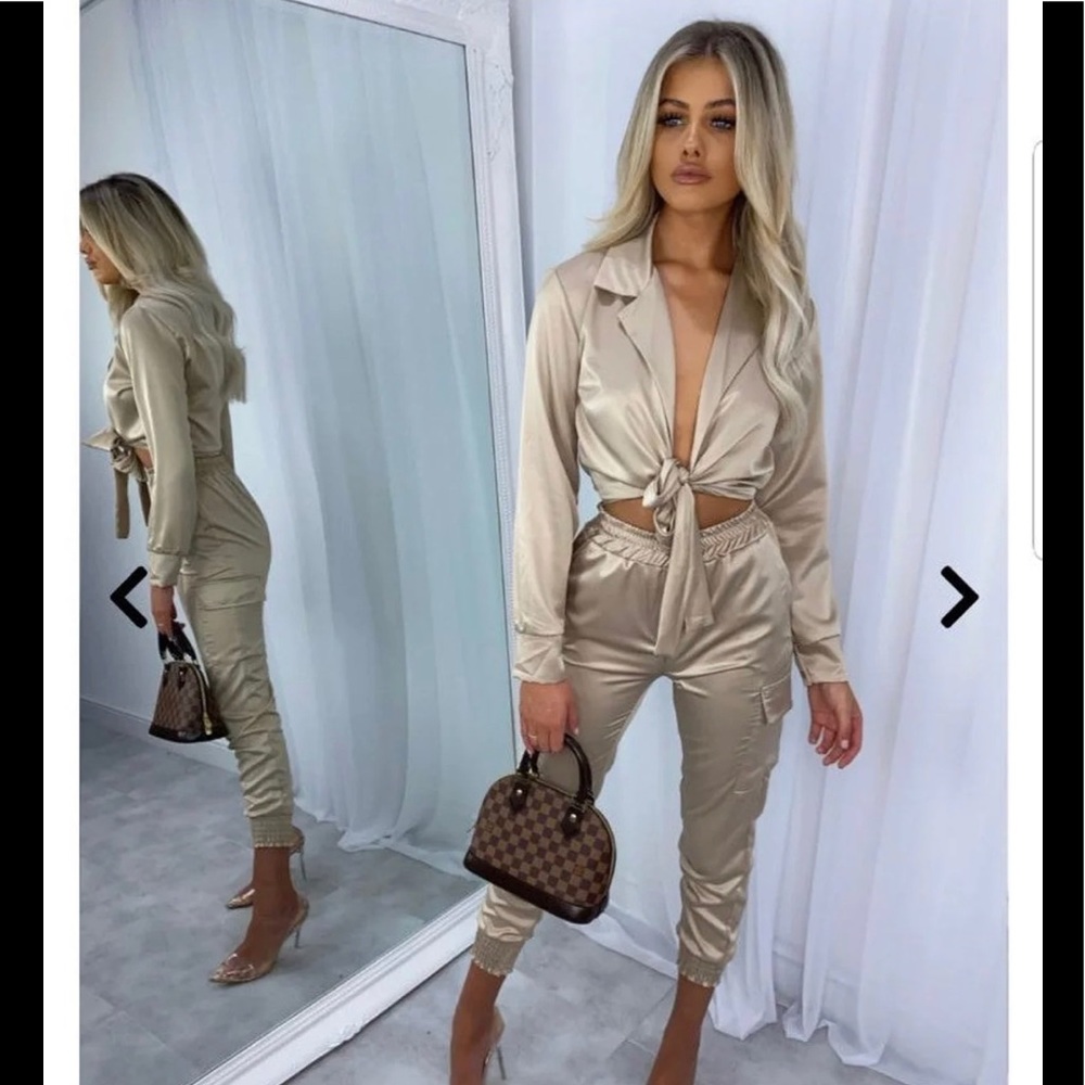 Satin Champagne Set